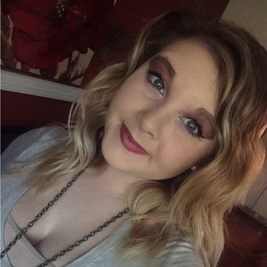 Meet your Posher, Gabby